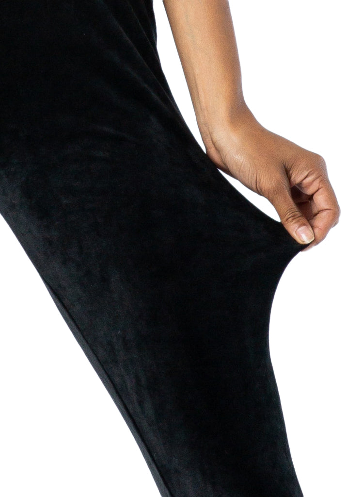 Noisy May velvet leggings with stirrup in black